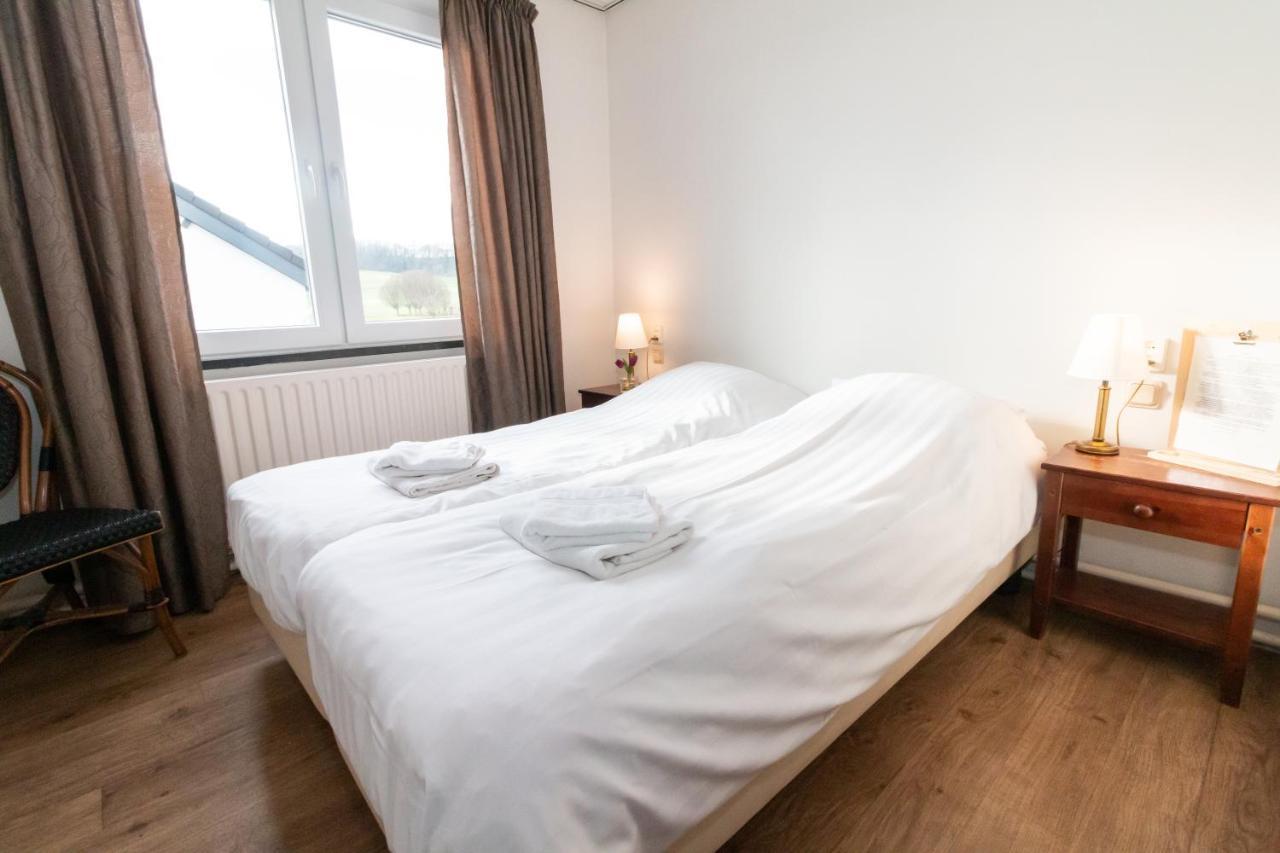 B&B Hotel Gasthoeve Het Valkennest Oud-Valkenburg Eksteriør billede